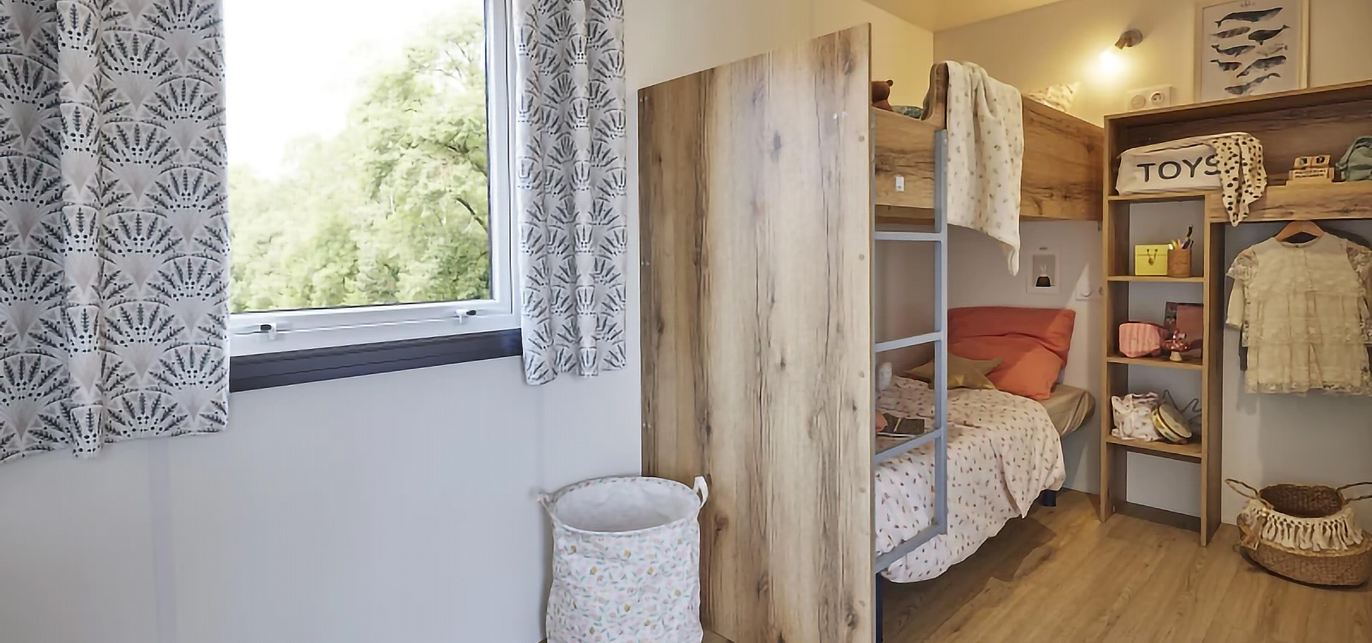 Camping la vetta bungalow PMR chambre enfants